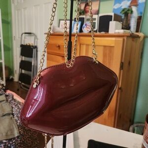 Patent Faux Leather Lips Chain Bag